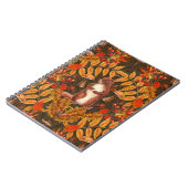 ダークブラウンの秋のリス ノートブック (左側)