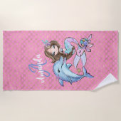 ダークブラウンヘアマーメイド名前をカスタムするガールピンク ビーチタオル (正面)