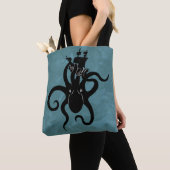ダークブラックとブルークラーケンの深い海 トートバッグ (クローズアップ)