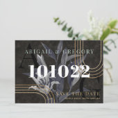 ダークブラックのムーディボタニカルウェディング日付を保存 セーブザデート (スタンド正面)