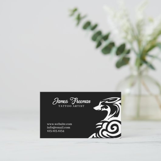 ダークブラック&ホワイトトライバルキツネタトゥーアーティスト 名刺 (スタンド正面)