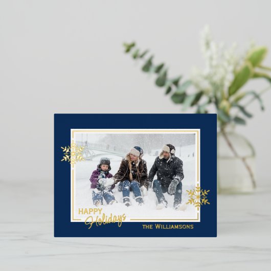 ダークブルーと金ゴールドの美しいアートスノーフレーク 箔シーズンポストカード (立ち正面)