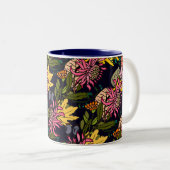 ダークブルーのイエローアスターの花の黒板ツートーン ツートーンマグカップ (正面右)