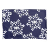 ダークブルーのスノーフレーク 枕カバー (正面左)