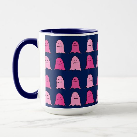 ダークブルーのピンクのハロウィーン幽霊 マグカップ (左)