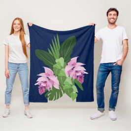 ダークブルーの熱帯メディニラピンクの花 フリースブランケット