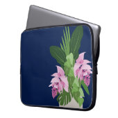 ダークブルーの熱帯メディニラピンク花瓶 ラップトップスリーブ (正面左)