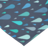 ダークブルーの雨粒と名前をカスタムする テーブルクロス (アングル)