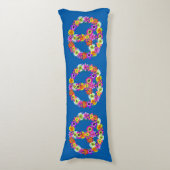 ダークブルーのPeace Signフローラ ボディピロー (正面縦)