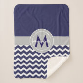 ダークブルーグレーシェブロン シェルパブランケット (正面)