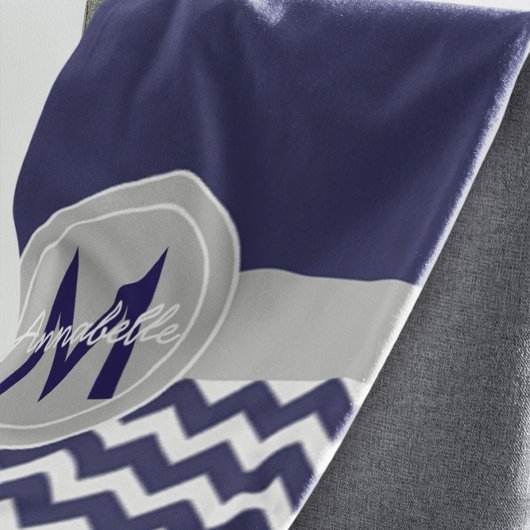 ダークブルーグレーシェブロン シェルパブランケット