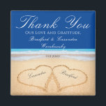 ダークブルービーチ結婚式2ハートズインザサンド マグネット<br><div class="desc">サンドマグネットのこのダークブルービーチ結婚式2ハートは完璧な結婚式の引き出物である。ビーチ結婚式製品に関する当社のブルーハートは、完璧なビーチ結婚式のための製品の大規模なアレイでカスタム利用可能である。</div>