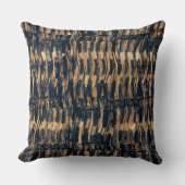 ダークブルーブラウン動揺して波状ストライプ クッション (正面)