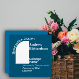 ダークブルー白タイポグラフィ卒業フラットカード 案内状