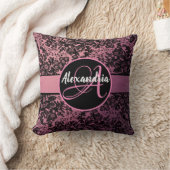 ダークムーディーズフローラオンピンクモノグラム クッション (ブランケット)