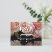 ダークムーディ赤面ピンクミールの選択肢ウェディングRSVP インビテーションポストカード (スタンド正面)