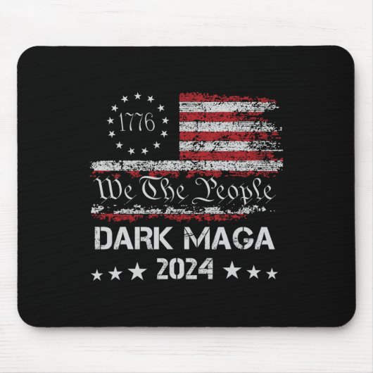 ダークメガトランプ2024米国国旗のヴィンテージ大統領カム マウスパッド (正面)