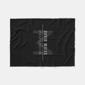 ダークモダングレープロフェッショナル名 フリースブランケット (正面(横))