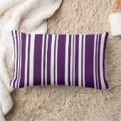 ダークモダンパープルとホワイトのストライプ装飾用クッション ランバークッション (ブランケット)