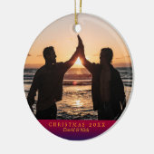 ダークレインボーユレタイドパーソナライズされたホリデーフォト メタルオーナメント (左)