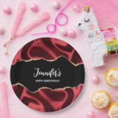 ダークレッドグラムウェーブサテン抽象デザイン誕生日 ペーパープレート (パーティー)