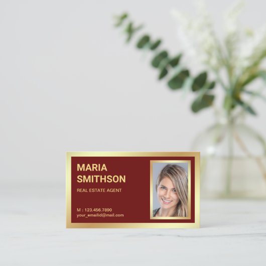 ダークレッドゴールド実在フォイルエステート不動産仲介業者写真 名刺 (スタンド正面)