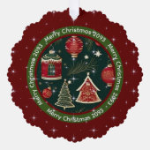 ダークレッドフォレストグリーンパーソナライズされたメリークリスマス オーナメントカード (正面)