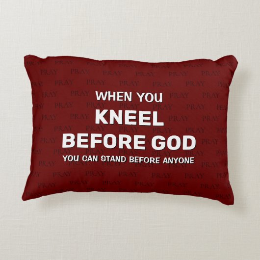 ダークレッドKNEEL BEFORE GOD祈りの言葉アクセント枕 アクセントクッション (裏面)