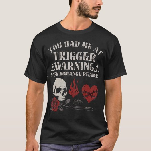 ダークロマンス・トリガー警告・過激な表現を含む書籍関連グッズ S Tシャツ (正面)