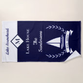 ダーク航海のネイビーブルーホワイトモノグラムレイクハウス ビーチタオル (正面)