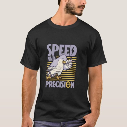 ダーツの矢を持つハヤブサ Tシャツ (正面)