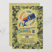 ダーツガンおもしろいエイムシュート迷彩柄誕生日招待状 招待状 (正面/裏面)