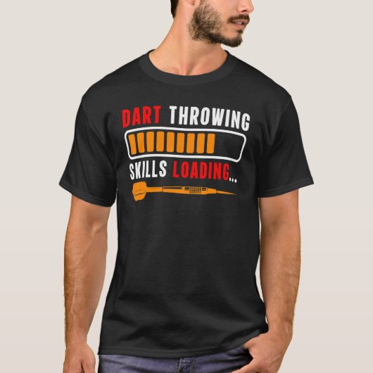 ダーツゲームプレーヤーダーツ投げスキルロード Tシャツ (正面)