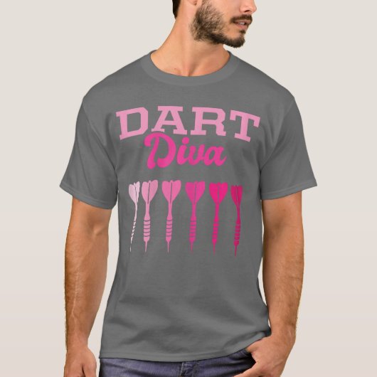 ダーツプレイヤーの女性のための面白いダーツ Tシャツ (正面)