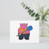 ダーツプレーヤーとして遊ぶ豚 ポストカード (スタンド正面)