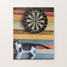 ダーツボードのジグソーパズルの猫