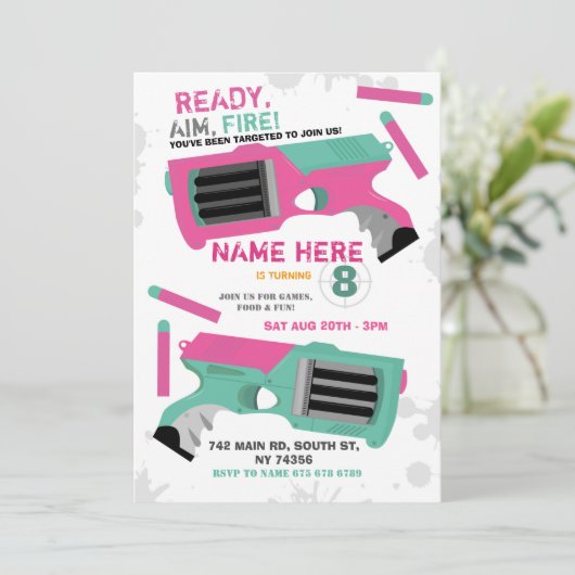 ダートガンおもしろいエイムシュートガールズ誕生日招待状 招待状 (スタンド正面)