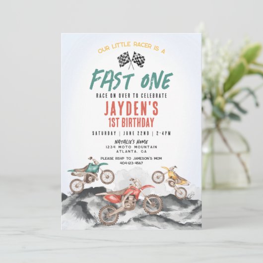 ダートバイクの最初の誕生日パーティーへの招待Boy 招待状 (スタンド正面)