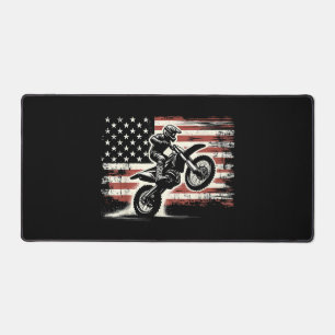 ダートバイクアメリカンフラッグモトクロスバイクもしくは自転車に乗る人ヴィンテージUS デスクマット