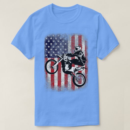 ダートバイクアメリカ国旗モトクロスバイクもしくは自転車に乗る人7月4日 Tシャツ (デザイン正面)