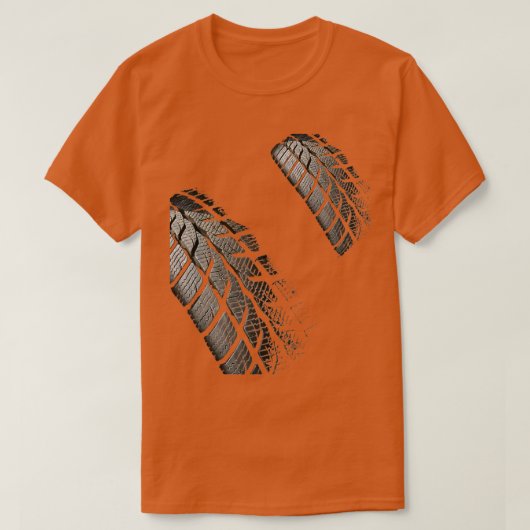 ダートレーシングカーのタイヤトラックSkidMark Motocr Tシャツ (デザイン正面)