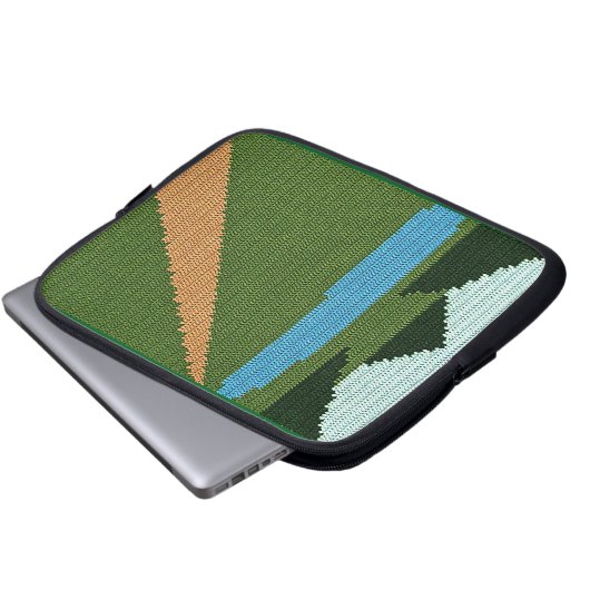 ダートロードアーティザンクロシェプリントエレクトロニクスバッグ ラップトップスリーブ (正面下部)