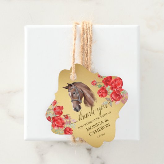 ダービー馬の馬乗りパーティーエレガント茶色の馬 フェイバータグ (インサイチュ)