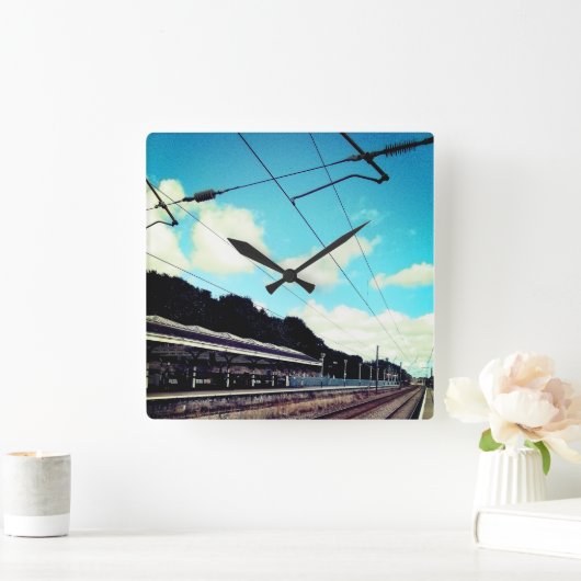 ダーラム駅 スクエア壁時計 (ホーム)