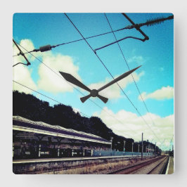 ダーラム駅 スクエア壁時計
