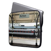 ダーラム駅 ラップトップスリーブ (正面左)