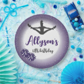 チアリーティング誕生日パーティー、任意の年齢パープル ペーパープレート (パーティー)