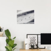 チェアリフトのスキーヤー ポスター (ホームオフィス)