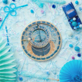 チェコのプラハ天文時計に近づく。 ペーパープレート (パーティー)