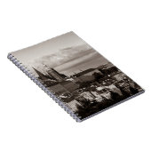 チェコの聖ヴィタス大聖堂を持つプラハ城  ノートブック (右側)